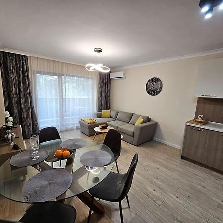 Serenity In The Heart Of Varna With Parking Exteriér fotografie